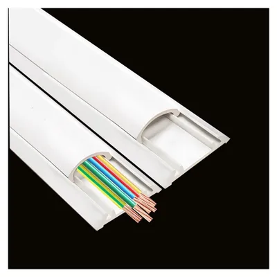 Immagine prodotto di Protezione per cavi a pavimento in PVC, ideale per la gestione dei cavi