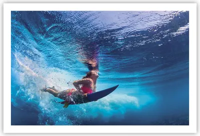 Produktbild von Poster - Poster ohne Rahmen - Surfen Frau Unterwasser - 91,5x61 cm - Wand Bild - Wanddeko - Wandbilder - Kunstposter - Wandposter - Bilder - Kunstdruck - Wanddekoration - Wandbild - P2XAA91x61-4274