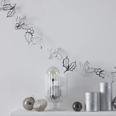 Produktbild von Shiny Christmas Ilex Girlande 2m