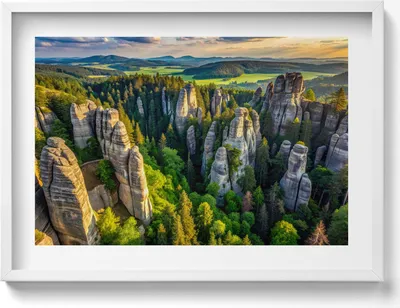 Produktbild von Landschaft mit malerischen Bergen und Wäldern aus der Vogelperspektive– Wandbild mit Rahmen – Gerahmtes Bild  – Wanddekoration – 70x50 cm –  Schwarz Rahmen
