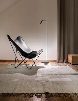 Obrázek produktu pro Moderní kovová stojací lampa Black Led