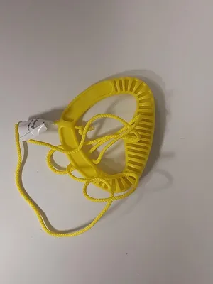 Immagine prodotto di Corda in plastica per slitta, lunghezza 118 cm, colore giallo