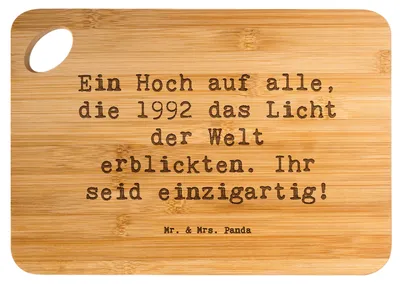Produktbild von Mr. & Mrs. Panda Schneidebrett Spruch 1992 Geburtstag Einzigartig - Transparent - Geschenk, Erinnerung, Brett, Happy Birthday, Holzbrett, Alter, holzschneidebrett