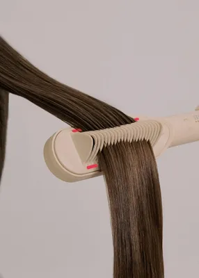 Produktbild von CREATE - ION LED STYLER - Ionische Glättbürste mit LED-Behandlung