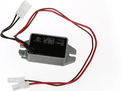 Image de Contrôleur 12 volts (VAPE 7300) avec unité de condensateur pour remplacer le régulateur et le condensateur 12 V DC uniques - aucunede charge