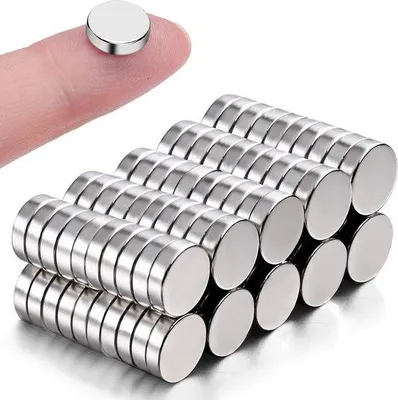 Image de Aimants puissants 6 x 3 mm, lot de 100, pour tableaux magnétiques, réfrigérateurs, bricolage