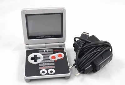 Produktbild von Nintendo Game Boy Advance SP Handheld Spielkonsole - NES Classic Edition GBA