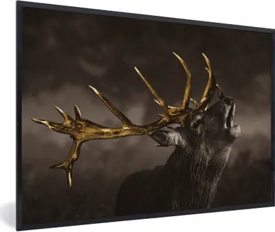 Produktbild von MuchoWow® Gerahmtes Poster Rotwild - Schwarz - Gold 90x60 cm - Poster mit Schwarzem Bilderrahmen Wandposter Rahmen Foto Bilder - Fotorahmen - Foto-Plakat