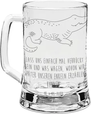 Produktbild von Mr. & Mrs. Panda Gravur Bierkrug Krokodil - Transparent - Geschenk, Meer, Abenteuerlust, Lieblingsmensch, Krokodile, Bierhumpen, Humpen, Beste Freundin, Seidel, Glaskrug