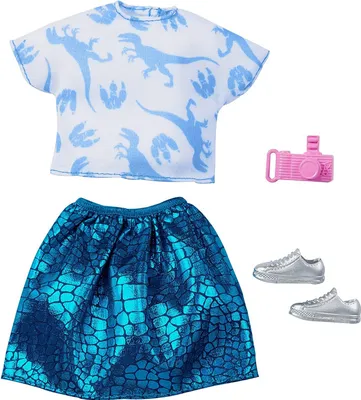 Produktbild von Barbie Jurassic World GRD48 Fashion Look Pack, glänzender türkisfarbener Rock mit Shirt, Schuhe und Kamera, Schuhe und Barbie-Halskette