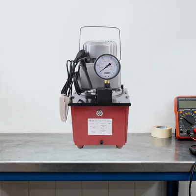 Imagen del producto de Bomba hidráulica eléctrica - 750 W - Depósito de 10 litros - Acero y aluminio - Para elevar y prensar