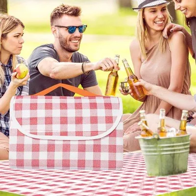Productafbeelding van Famanu picknickdeken, waterdicht - rood geruit