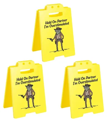 Produktbild von 1/2/3 Stück „Vorsicht Überreizung“-Tischschild mit Cowboy-Frosch-Motiv – „Halt durch, Partner, ich bin überreizt“ – Mini-Tischschild für Zuhause oder Büro – Scherzartikel für Kollegen