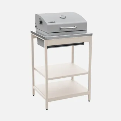 Produktbild von sweeek - Holzkohlegrill und Räucherofen auf Beinen, 2 Regalböden - Beige