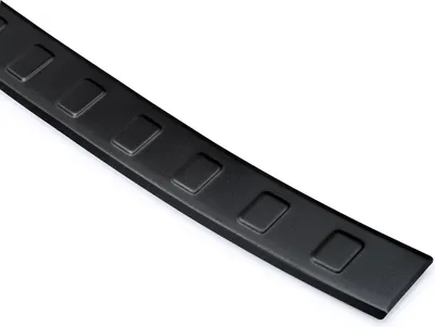 Produktbild von Ladekantenschutz passend für Toyota Yaris Cross XPB1F Aluminium Abkantung 2021-, Farbe:Schwarz