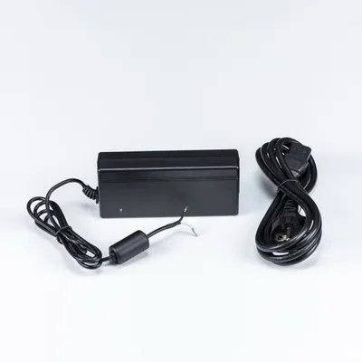 Produktbild von Deskop Led Trafo 80W 12V 6.6 A mit Schukostecker Netzteil