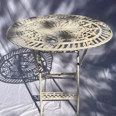 Produktbild von Casa Padrino Jugendstil Gartentisch Creme 70 x 54 x H. 74 cm - Klappbarer Garten Esstisch