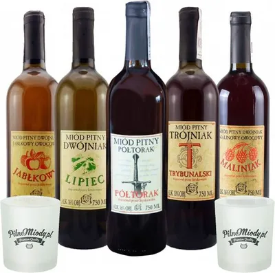 Produktbild von Set mit 5 Jaros Mets (Honigwein Półtorak-Eineinhalber/ 2x Dwójniak-Halber / 3x Trójniak-Drittel) mit 2 Bechern | 3750ml | 13-16% Alkohol Metwein | Polnische Produktion