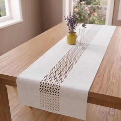 Produktbild von Moderner Tischläufer weiß Leinen-Optik 140 x 40 cm schmal, KI-generiertes Bild
