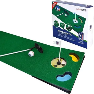 Produktbild von Famanu Puttingmatte 1,82 m - inklusive Putter und Trainingsball