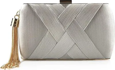 Productafbeelding van Unyqoos® Satinevenclutch – elegante damesavondtas met franjes en gouden schouderband, polyester voering, afmetingen 6,9x2,7x10,3 inch, te gebruiken als clutch, schoudertas of crossbodytas