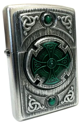 Immagine prodotto di Accendino Zippo Celtic Green Cross antivento satin chrome con emblema croce celtica