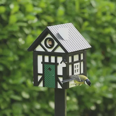 Produktbild von Wildlife Garden Nistkasten und Futterhaus Multiholk Fachwerkhaus
