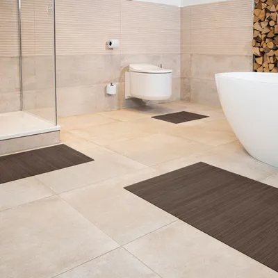 Produktbild von DE-COmmerce Bambus Badteppich LINES 3-teilig – Rutschfest, Pflegeleicht, Badvorleger Set aus Bambus MOCHA 40x50/50x80/60x100 cm