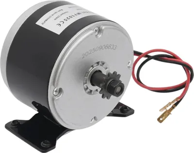 Zdjęcie produktu dla Elektryczny silnik prądu stałego - Silnik z zębatką łańcuchową 24 V 250 W - Prędkość 2750 obr/min - Zębatka 11 zębów - Prąd 14 A - Do hulajnóg elektrycznych i rowerów