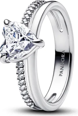 Immagine prodotto di Anello cuore da donna in argento sterling con zirconi di PANDORA