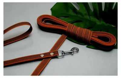 Produktbild von Leine gummiert 5m x 20mm MIT Schlaufe Cognak Schleppleine Fährtenleine