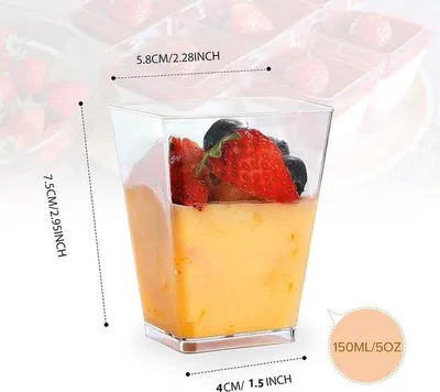 Image de Lot de 50 coupelles à dessert carrées transparentes de 150 ml avec couvercle et cuillère