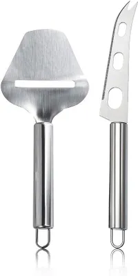 Produktbild von Unyqoos®️ Set von zwei vielseitigen Käsemessern aus Edelstahl für Küche und Picknick