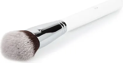 Immagine prodotto di Ilū Make Up Angled Foundation Brush 109 - pennello angolato per fondotinta