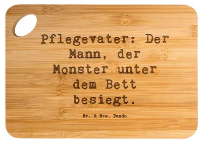 Produktbild von Mr. & Mrs. Panda Holzbrett Spruch Pflegevater Held - Transparent - Geschenk, Familienmitglieder, Küchenbrett, Pflegeeltern, liebevolle Fürsorge, Kinderbetreuung, Brett