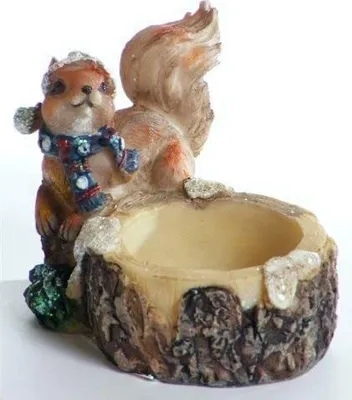 Produktbild von 1 x Teelichthalter Eichhörnchen, mit Weihnachtsmütze, 1 aus 3 Varianten, mit Glitter, 8 x 6 x 6cm