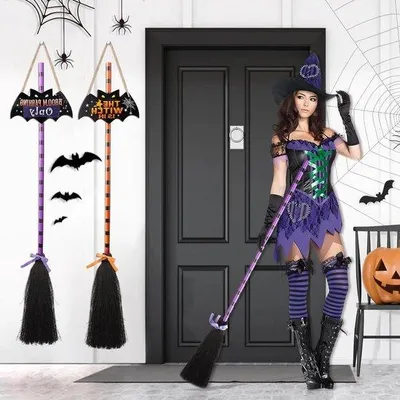 Produktbild von Kreative Halloween Dekoration mit 3 Hexenbesen