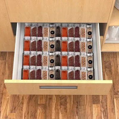 Produktbild von Famanu Gewürzgläser mit Deckel - 30 Stück