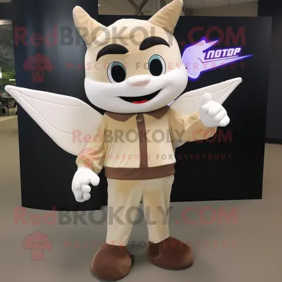 Zdjęcie produktu dla Beżowa REDBROKOLY postać w kostiumie maskotki Zębowej Wróżki ubrana w kurtkę motocyklową i pasy