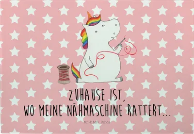 Produktbild von Mr. & Mrs. Panda Schneidebrett Einhorn Näherin - Rot Pastell - Geschenk, Basteln, Unicorn, Frühstücksbrett, Stricken, Servierplatte, Glas, Großes, Nähen, Häkeln