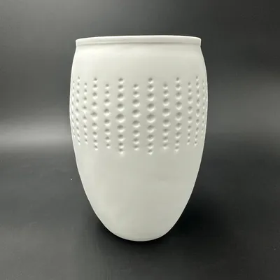 Produktbild von Elegante Porzellan Blumenvase mit LED und Timer - handgefertigt und wasserfest