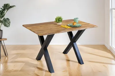 Produktbild von Esstisch Tiger 140 x 80 cm, Mangoholz massiv & naturfarben, Baumkantentisch mit X-Metallgestell in Schwarz, echte Baumkante, Esszimmertisch in Vintage-Optik