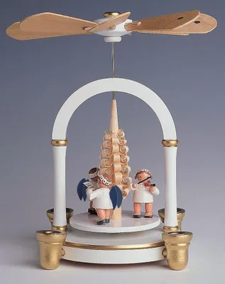 Produktbild von 1-stöckige Pyramide Engelsmusik weiß (21cm) von KWO