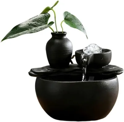 Produktbild von Kleiner Tischbrunnen mit Wasserornamenten für Wohnzimmer, Büro und Schreibtisch, Luftbefeuchter und Zen-Meditationsbrunnen in Schwarz