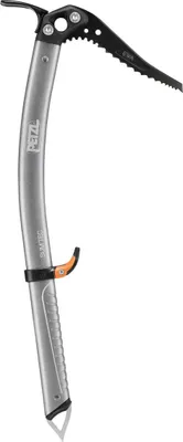 SUM"TEC Schaufelkopfeispickel von Petzl; silberner Griff; gezackte Klinge; orangefarbener Hebel.