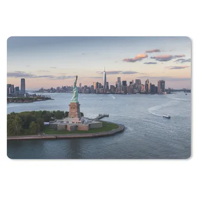Produktbild von MuchoWow® Mauspad Mousepad New York - Freiheitsstatue - Skyline 27x18 cm - Mousepads - Maus Mat - Pad - Mausunterlage - Büroartikel - Desk Matten