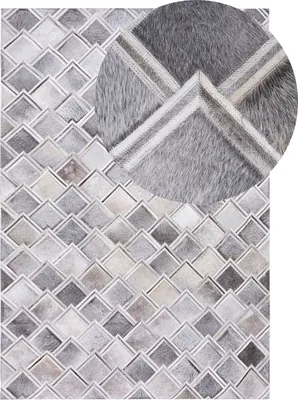 Produktbild von BELIANI Teppich Grau 140 x 200 cm aus Leder Kurzhaarteppich Handgefertigt Geometrisches Muster Rechteckig Elegant Modern