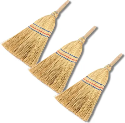 Produktbild von Novatool 3x Kleiner Besen Reisigbesen mit Stiel kurz 40cm Strohbesen Kinder Hexenbesen klein Garden broom Mini Besen klein IDEAL als Kinderbesen & Campingbesen