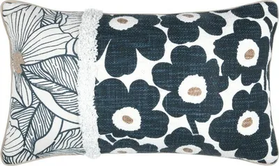 Produktbild von STOF | Sofakissen - Dekokissen - EUGENIE - 30x50 cm - Dunkelblau mit Blumenmuster - Eleganz & Komfort