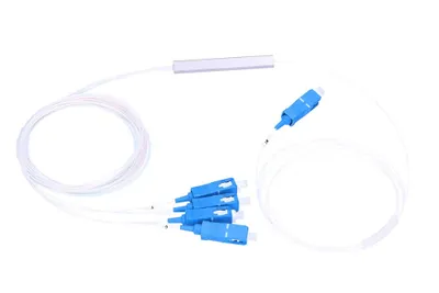 Produktbild von Rozgałęźnik światłowodowy EXTRALINK PLC 1:4 0,9 mm ze złączami SC/UPC